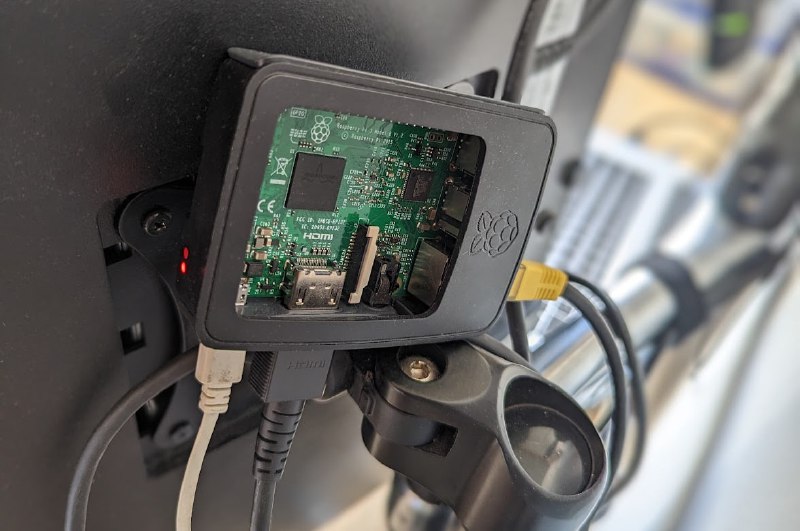 使用 Raspberry Pi 为笔记本电脑添加第二个HDMI端口
