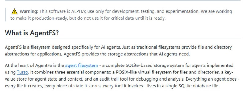传统文件系统为应用提供文件和目录的抽象，而AgentFS则专为AI代理设计，提供了符合代理需求的存储解决方案