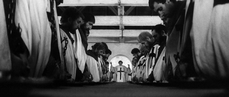 蜂之山谷 (1968) he14，导演