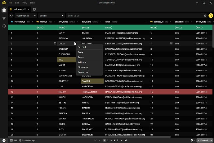 一款开源的跨平台 SQL 编辑器，提供 SQL 语法高亮、自动补全、数据表内容筛选与过滤、连接 Web 数据库、存储历史查询记录等功能该编辑器支持 SQLite、MySQL、MariaDB、Postgres 等主流数据库，并兼容 Windows、macOS、Linux 等桌面操作系统
