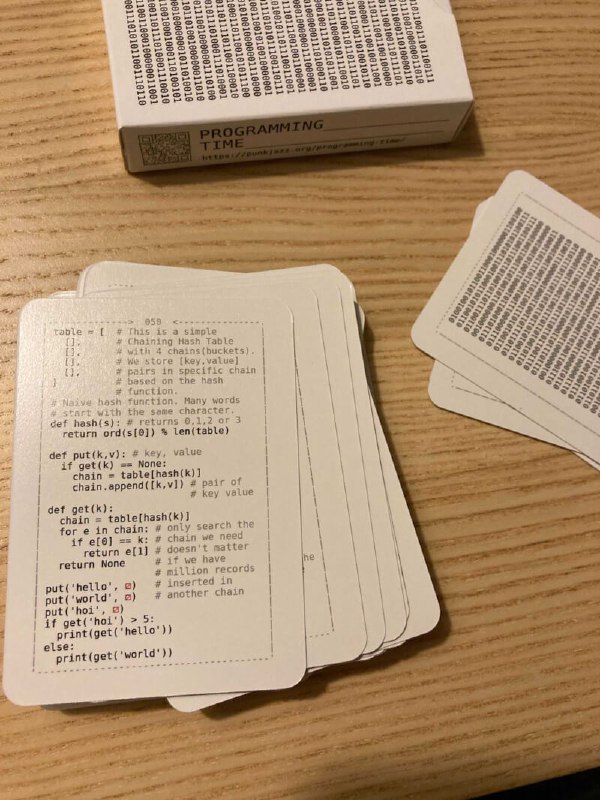 编程时间-教你的孩子Python纸牌 #游戏这个游戏是为了提高作者女儿阅读和调试代码的能力而开发的，可以参考一下编程时间-教你的孩子Python纸牌 #游戏这个游戏是为了提高作者女儿阅读和调试代码的能力而开发的，可以参考一下