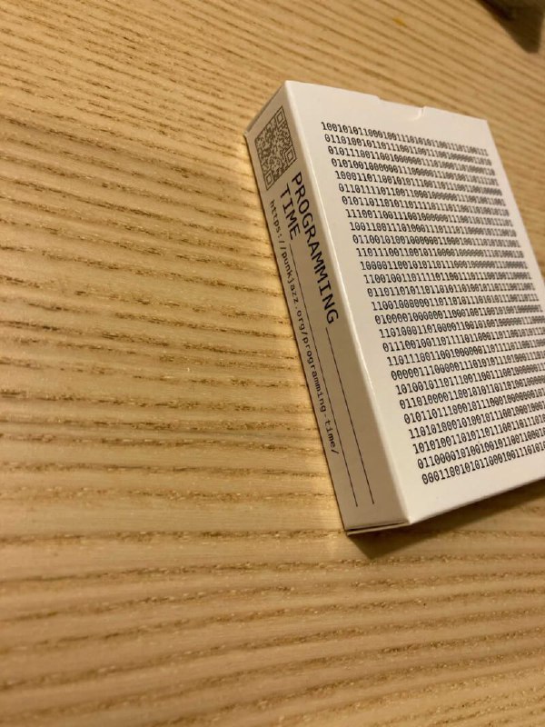 编程时间-教你的孩子Python纸牌 #游戏这个游戏是为了提高作者女儿阅读和调试代码的能力而开发的，可以参考一下编程时间-教你的孩子Python纸牌 #游戏这个游戏是为了提高作者女儿阅读和调试代码的能力而开发的，可以参考一下